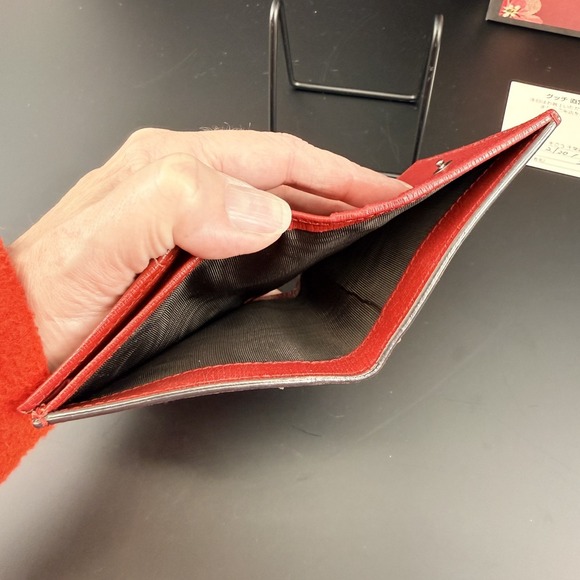 Gucci Blooms Compact Bifold Wallet Red Floral 410120 Authentic w/ Box & COA - Picture 11 of 14